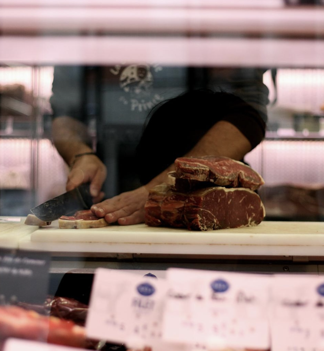 Comptoir de boucherie artisanale à Toulouse